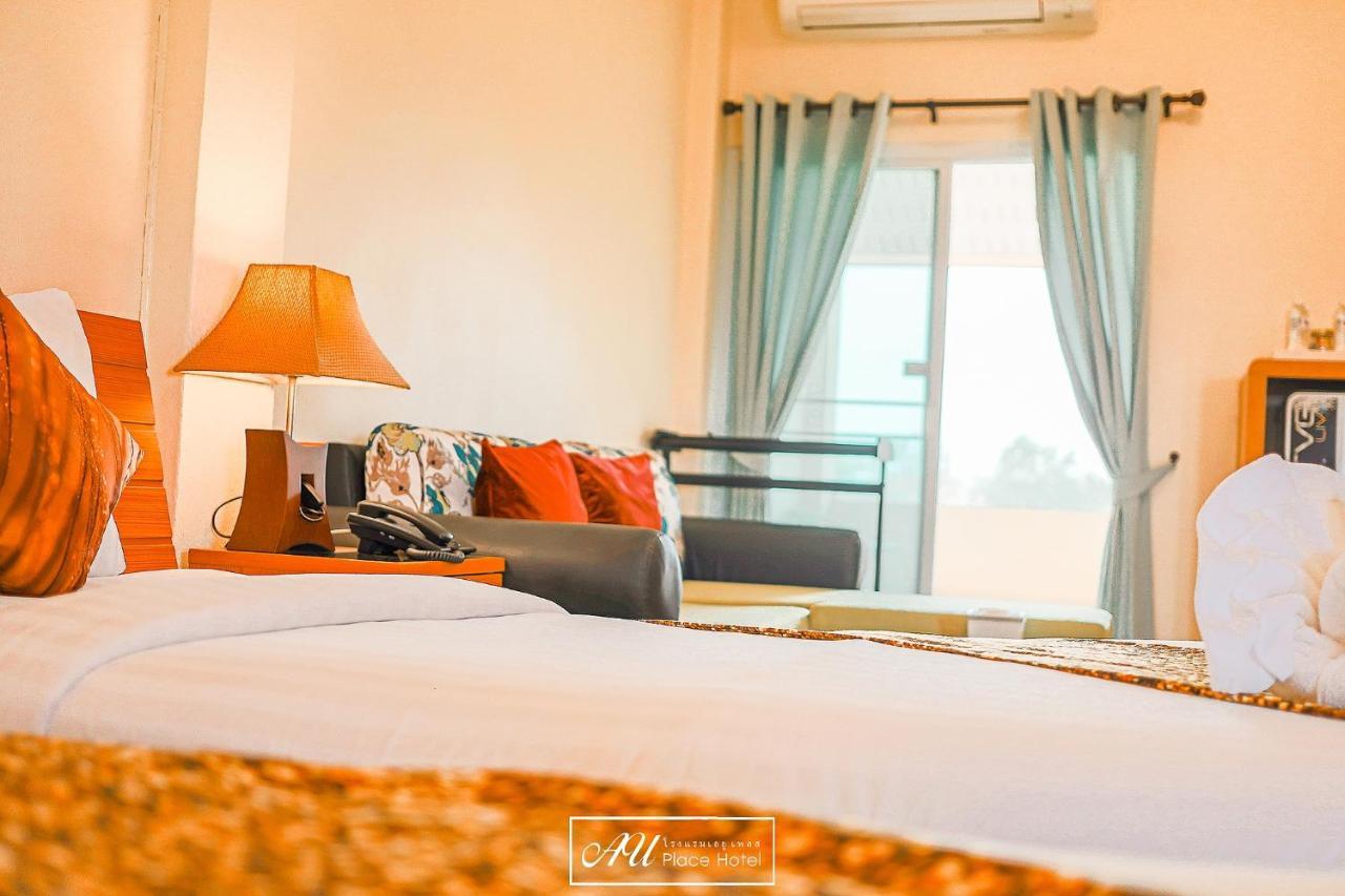 Au Place Hotel Лоеи Екстериор снимка